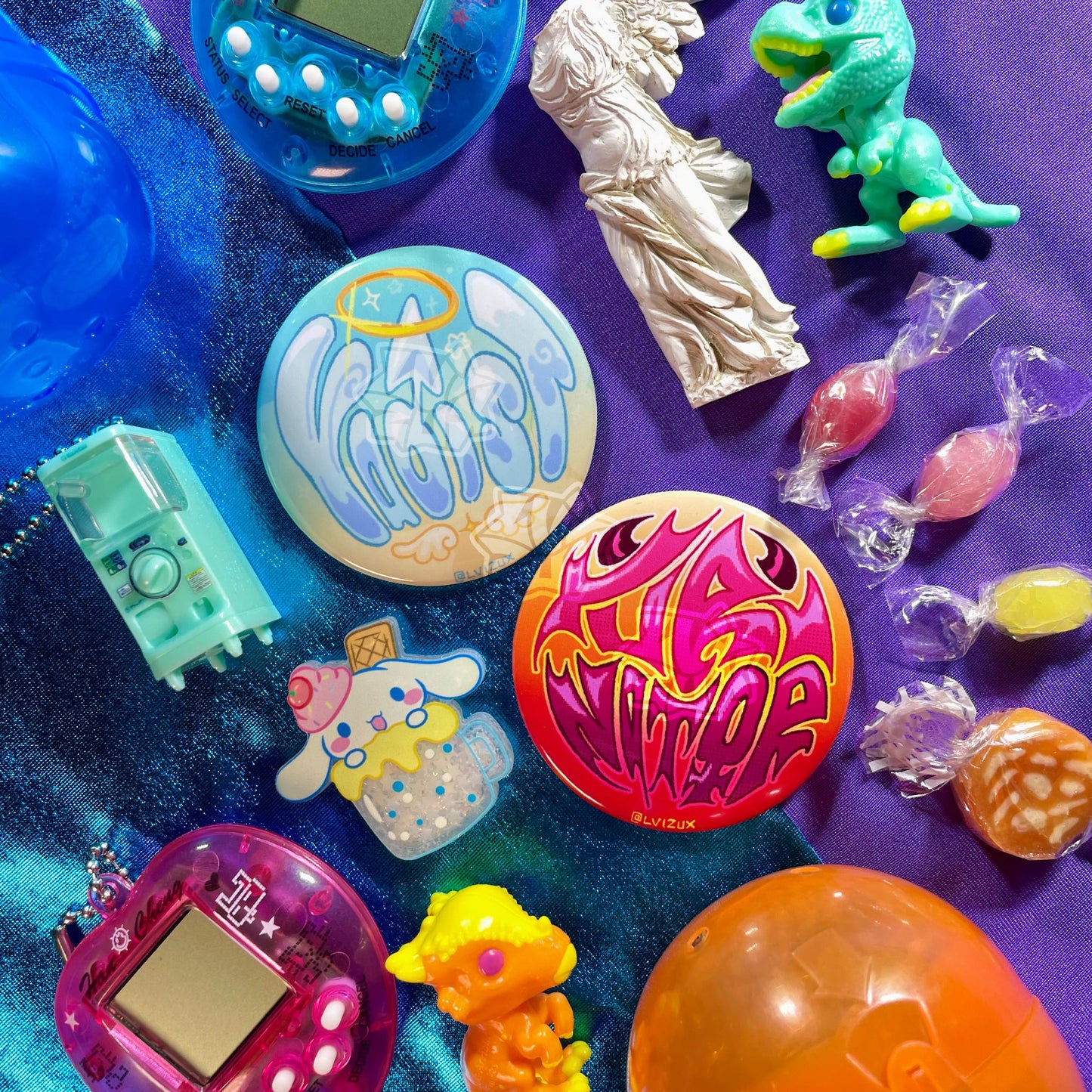 YAOIST/YURINATOR round badge pins